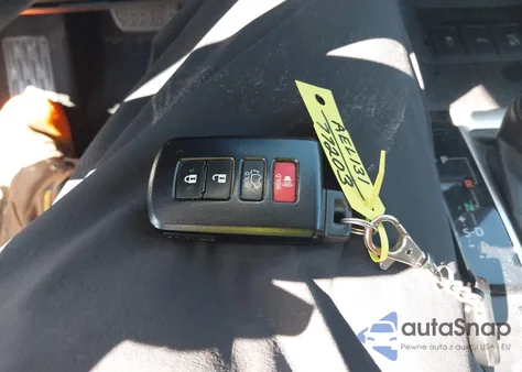 2015 Toyota Highlander Xle V6 z USA, uszkodzony, nr VIN 5TDJKRFHXFS181341